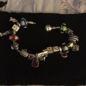 Pandora bracelet with  19charms Authentic